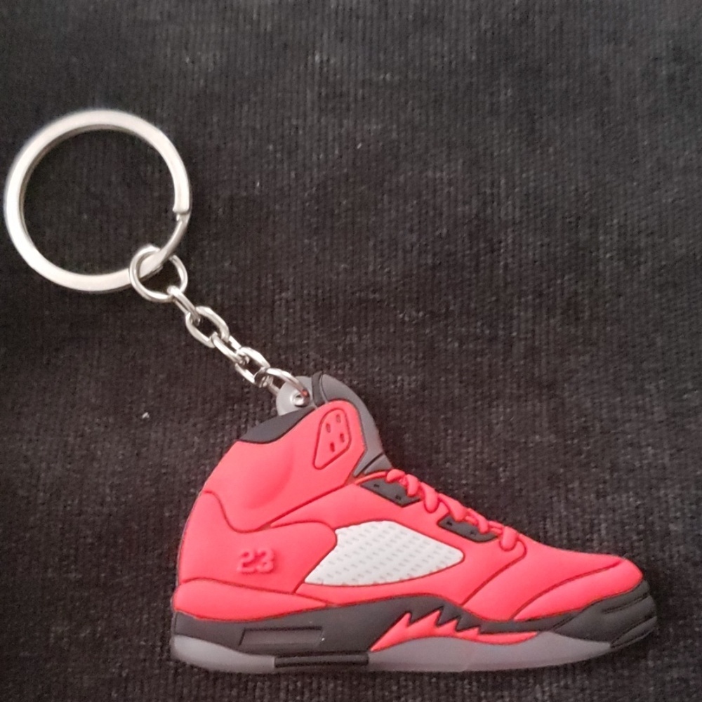 🔥Jordan 5's (red/blk) Keychain🔥